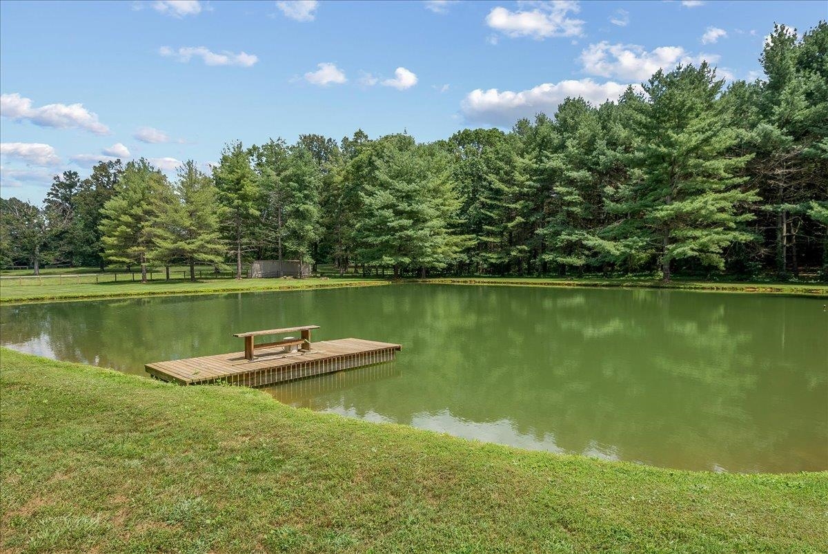 817 Old White Bridge Rd