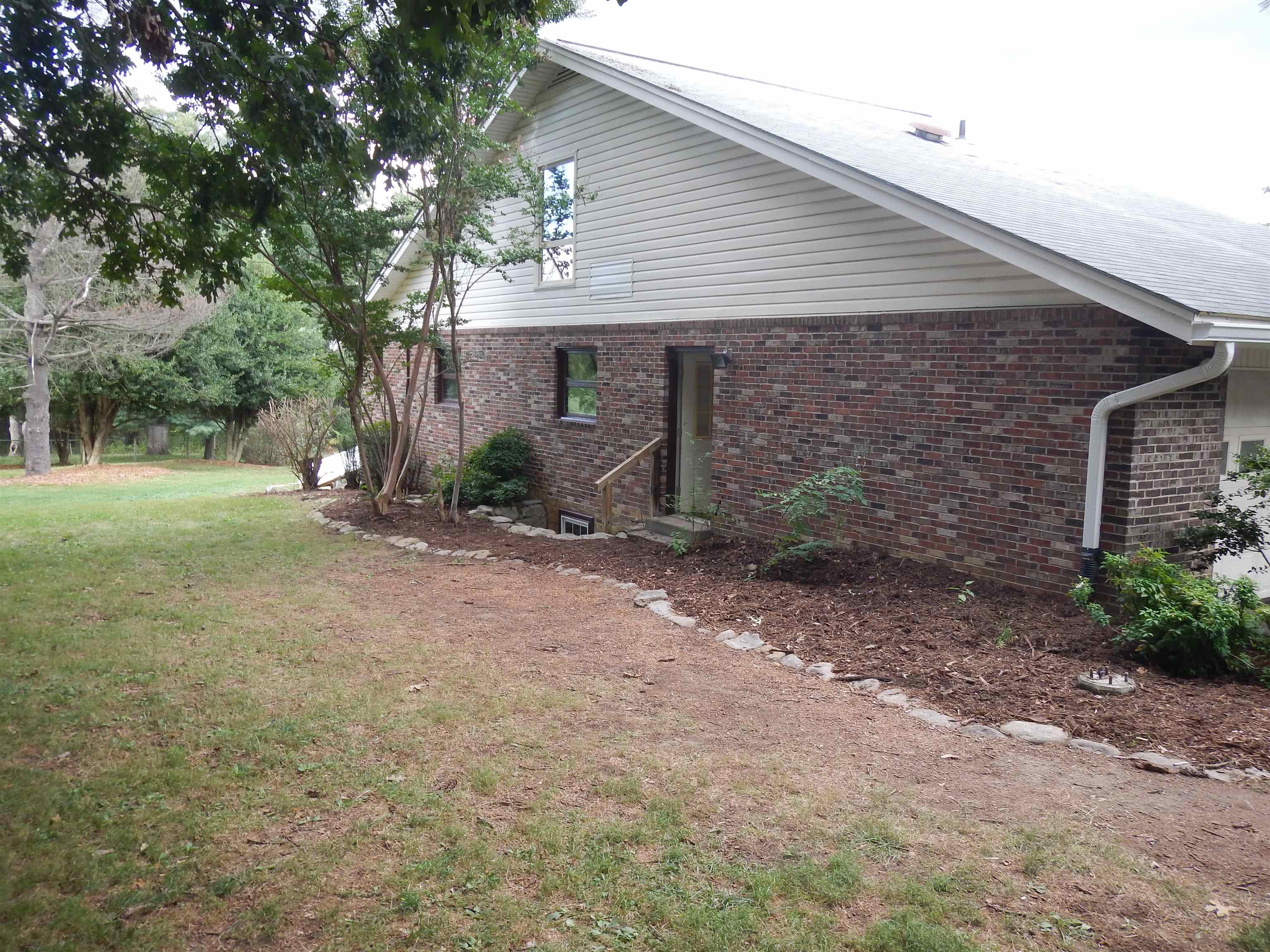 288 Twin Hill Rd