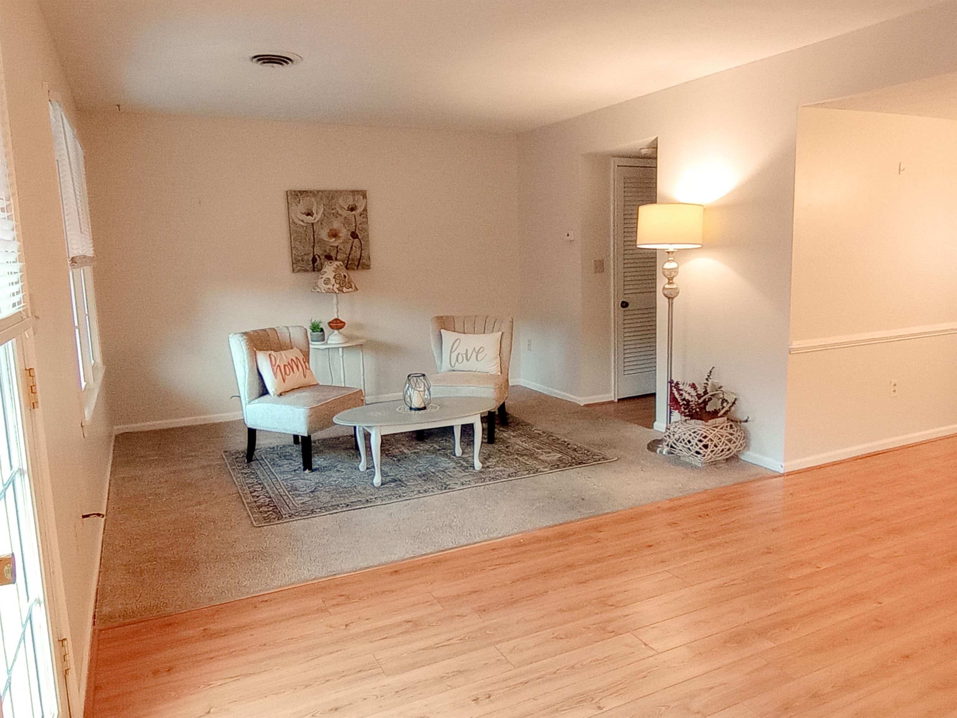 108 Essex Dr