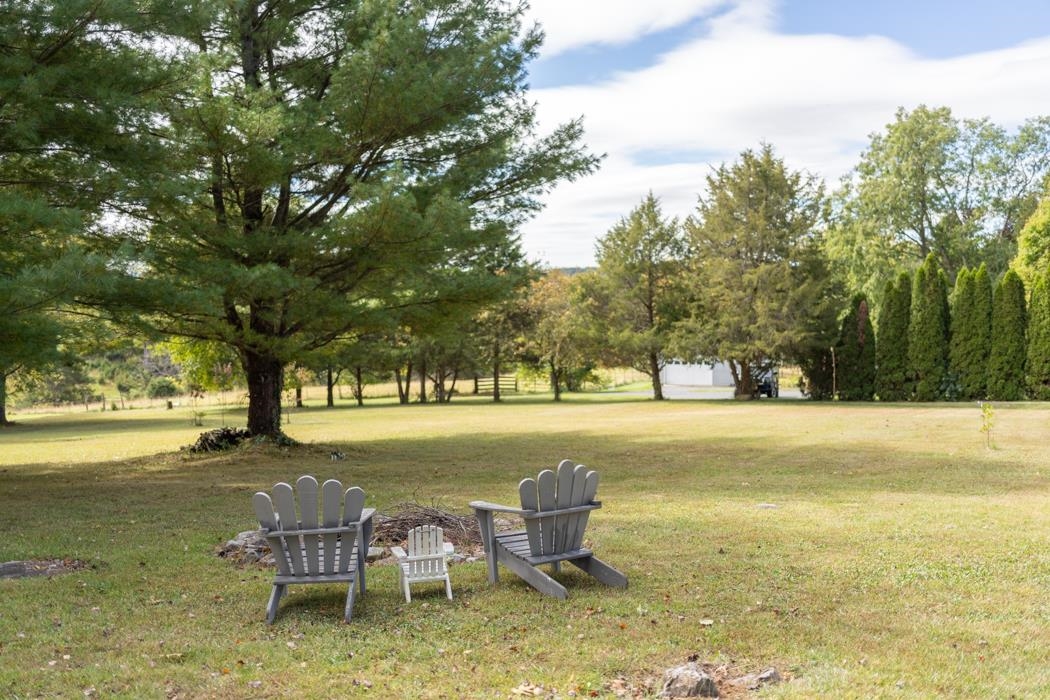 1284 Limestone Rd