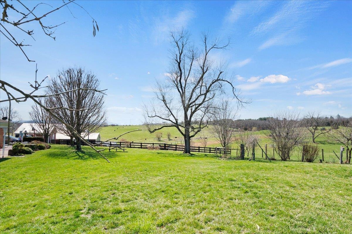 1308 Long Meadow Rd