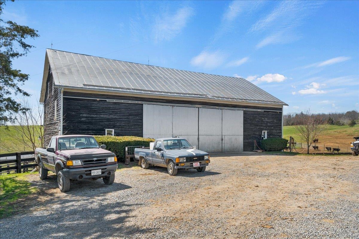 1308 Long Meadow Rd