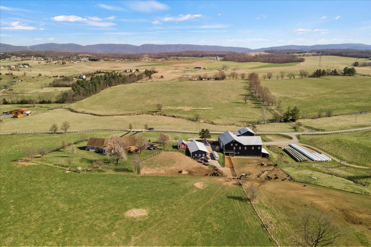 1308 Long Meadow Rd
