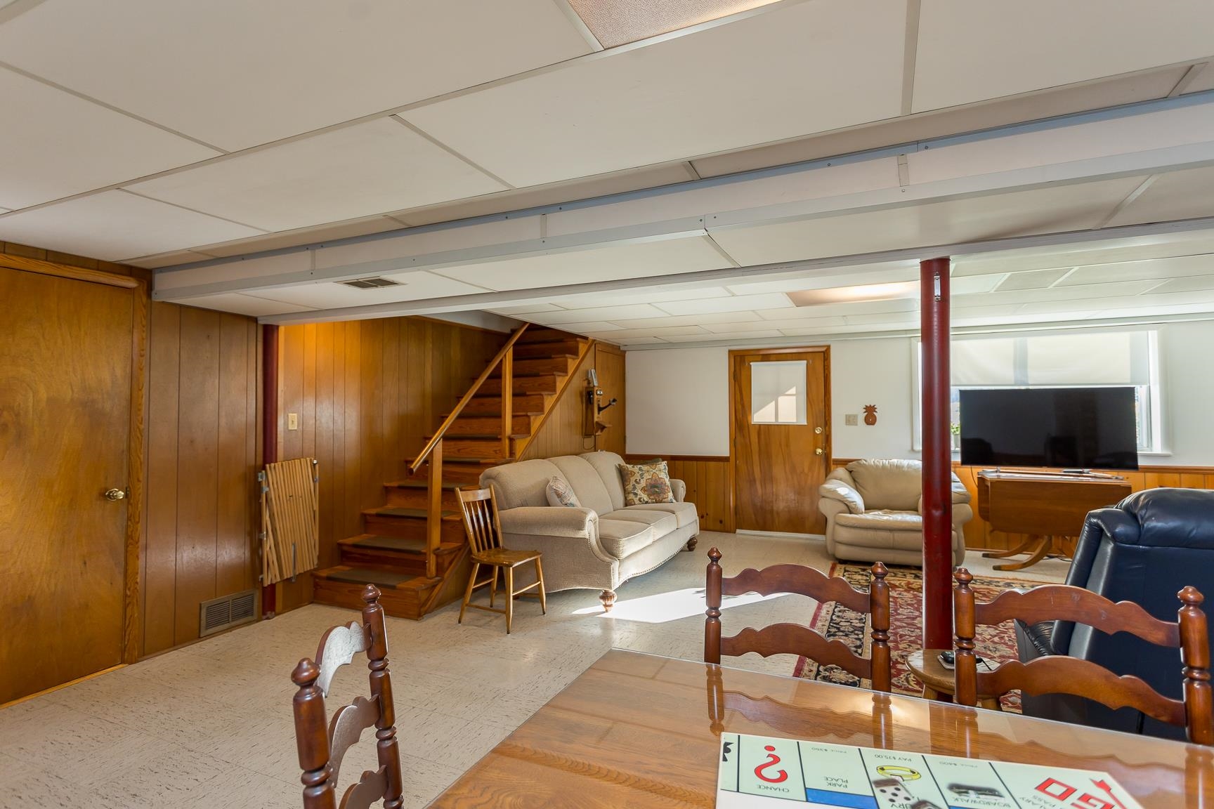 1299 Lyle Ave