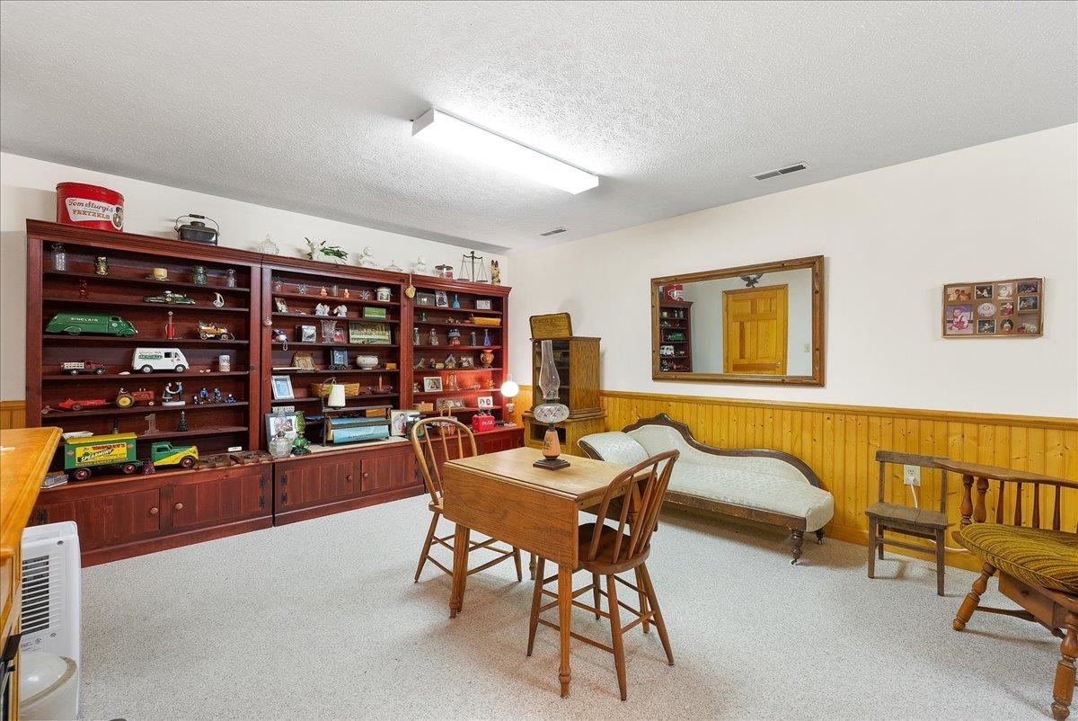 38 Teaberry Ct