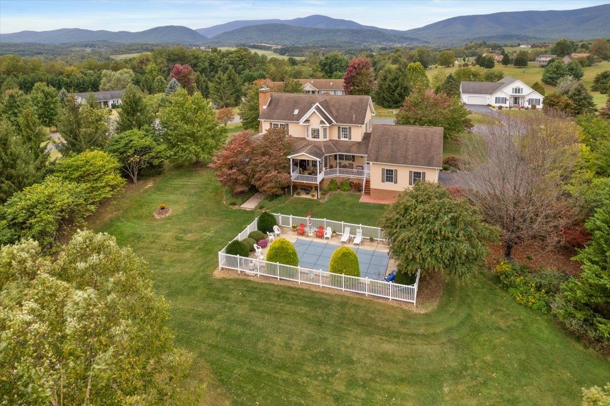 38 Teaberry Ct