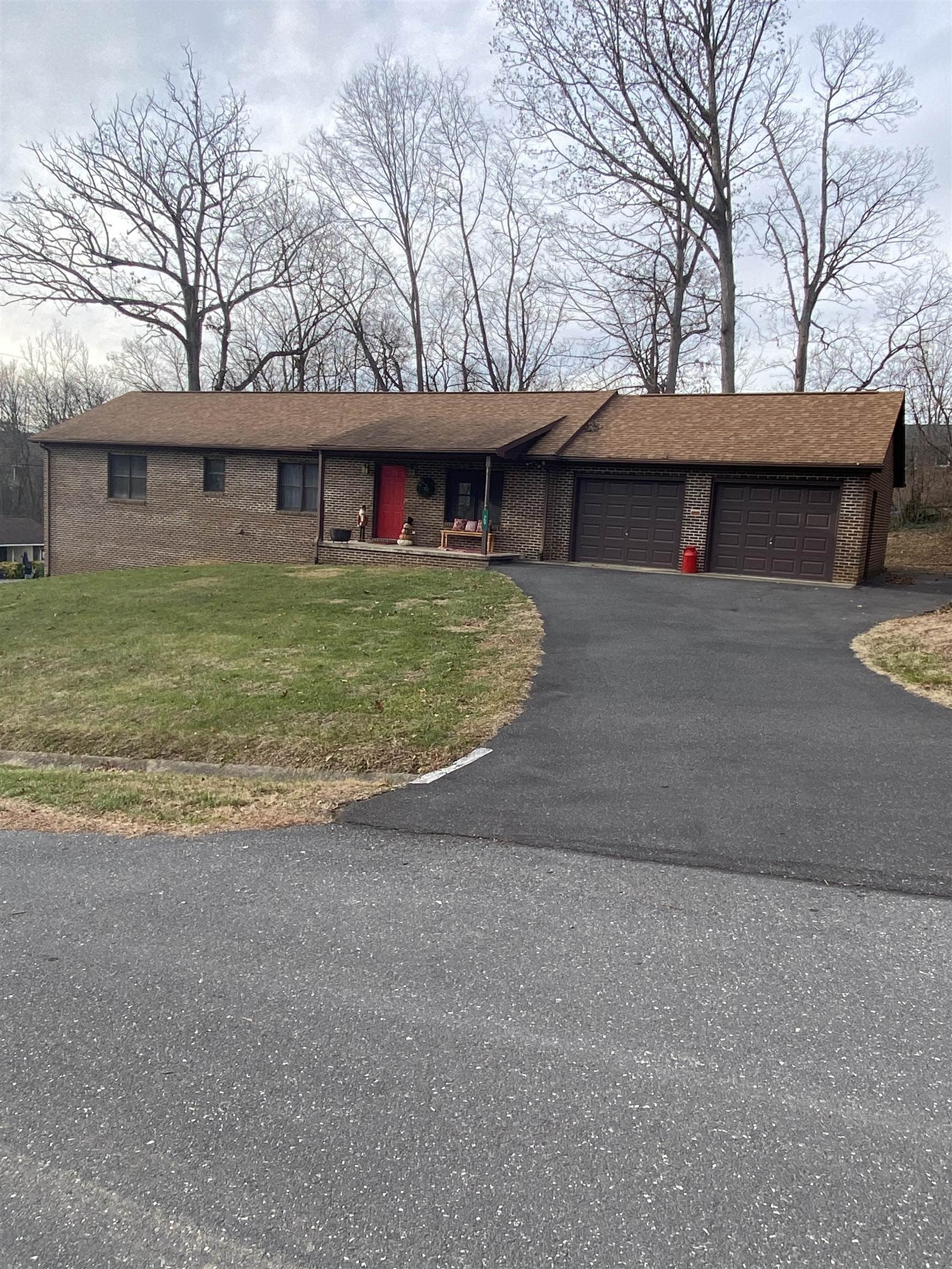 29 Dogwood Ln