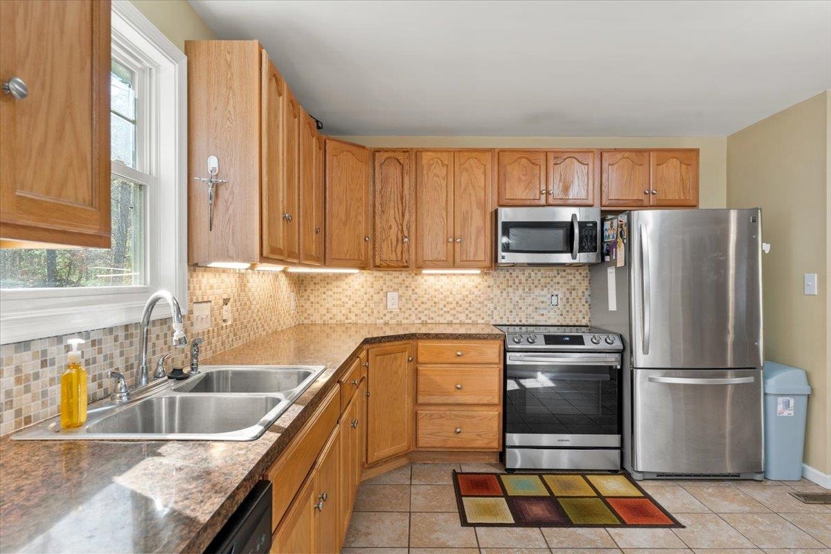 157 Plecker Dr