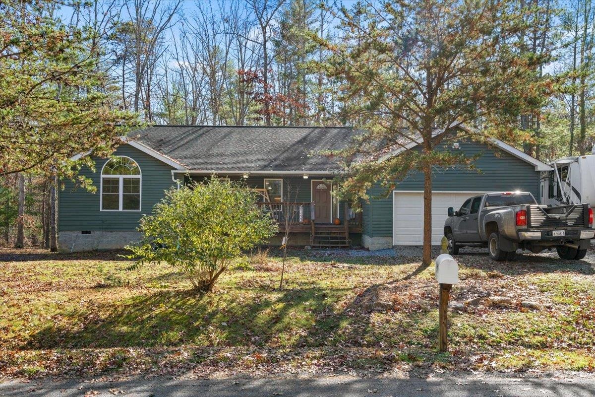 157 Plecker Dr