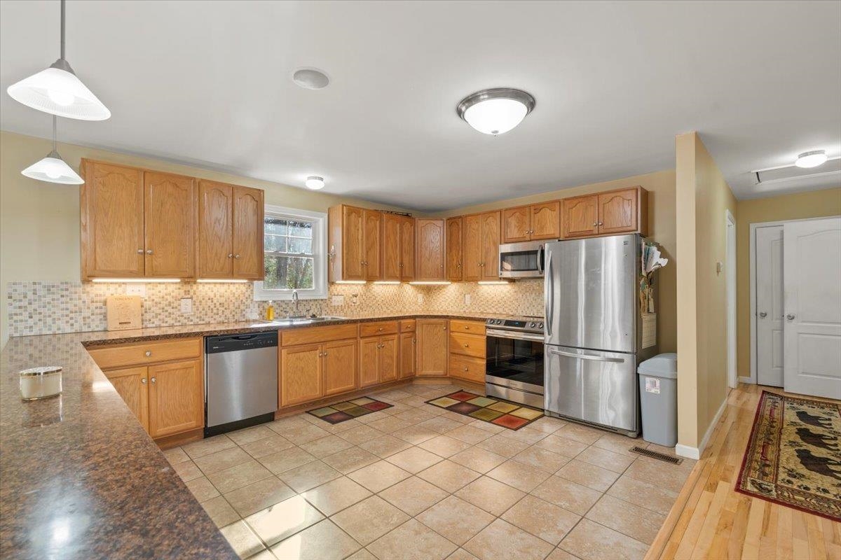 157 Plecker Dr