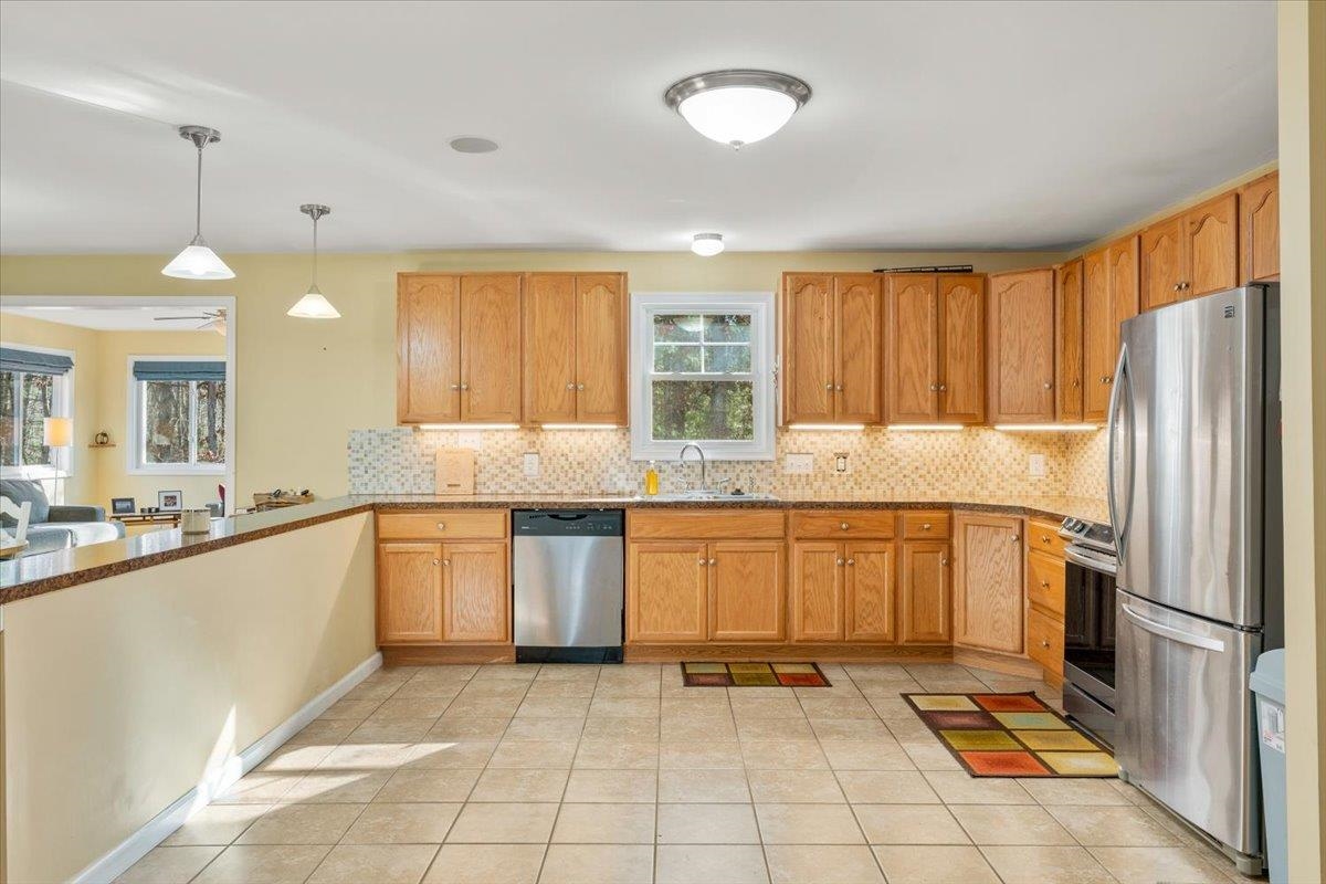 157 Plecker Dr