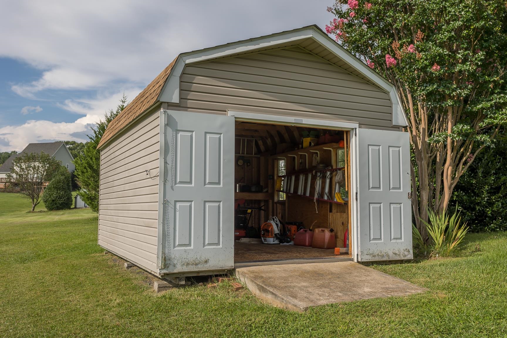 53 Teaberry Ct