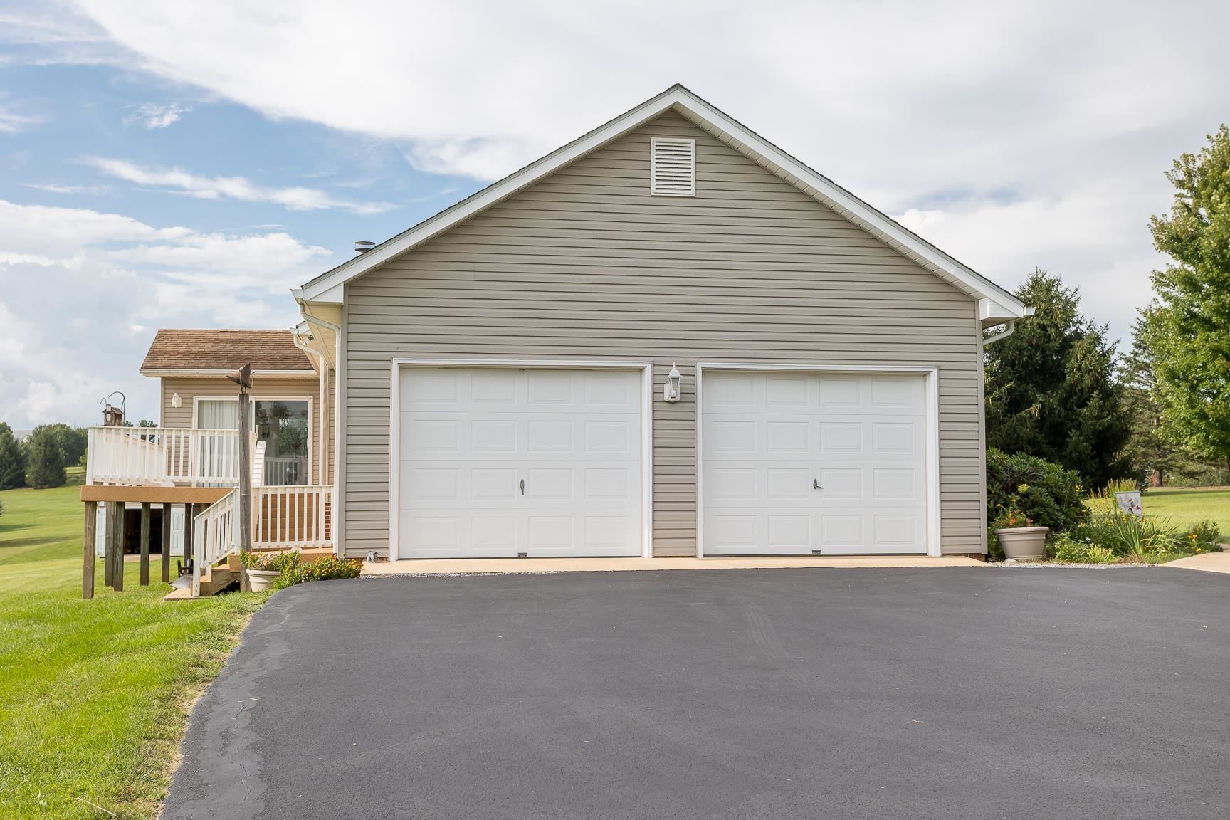 53 Teaberry Ct