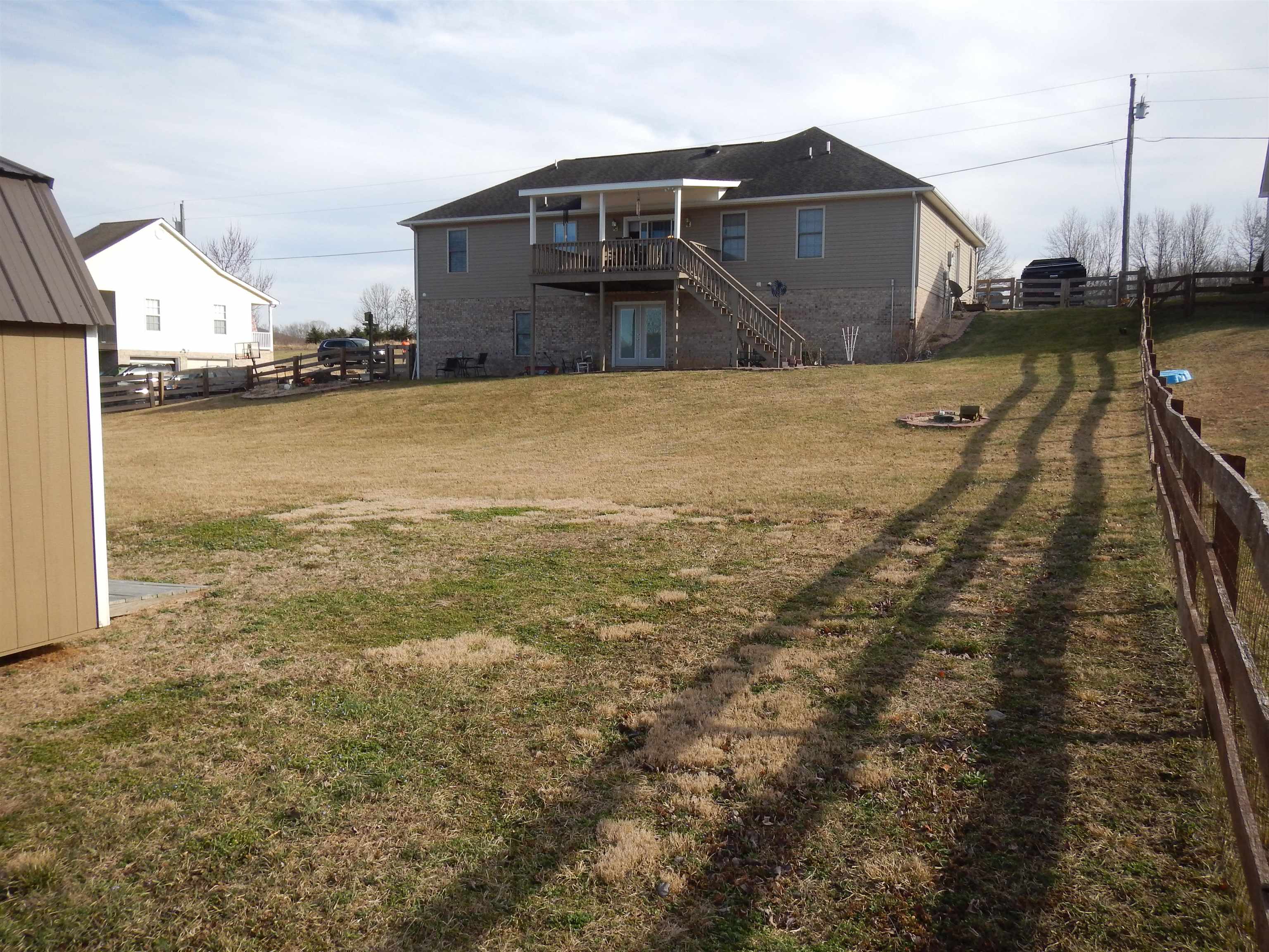 3983 Lyndhurst Rd