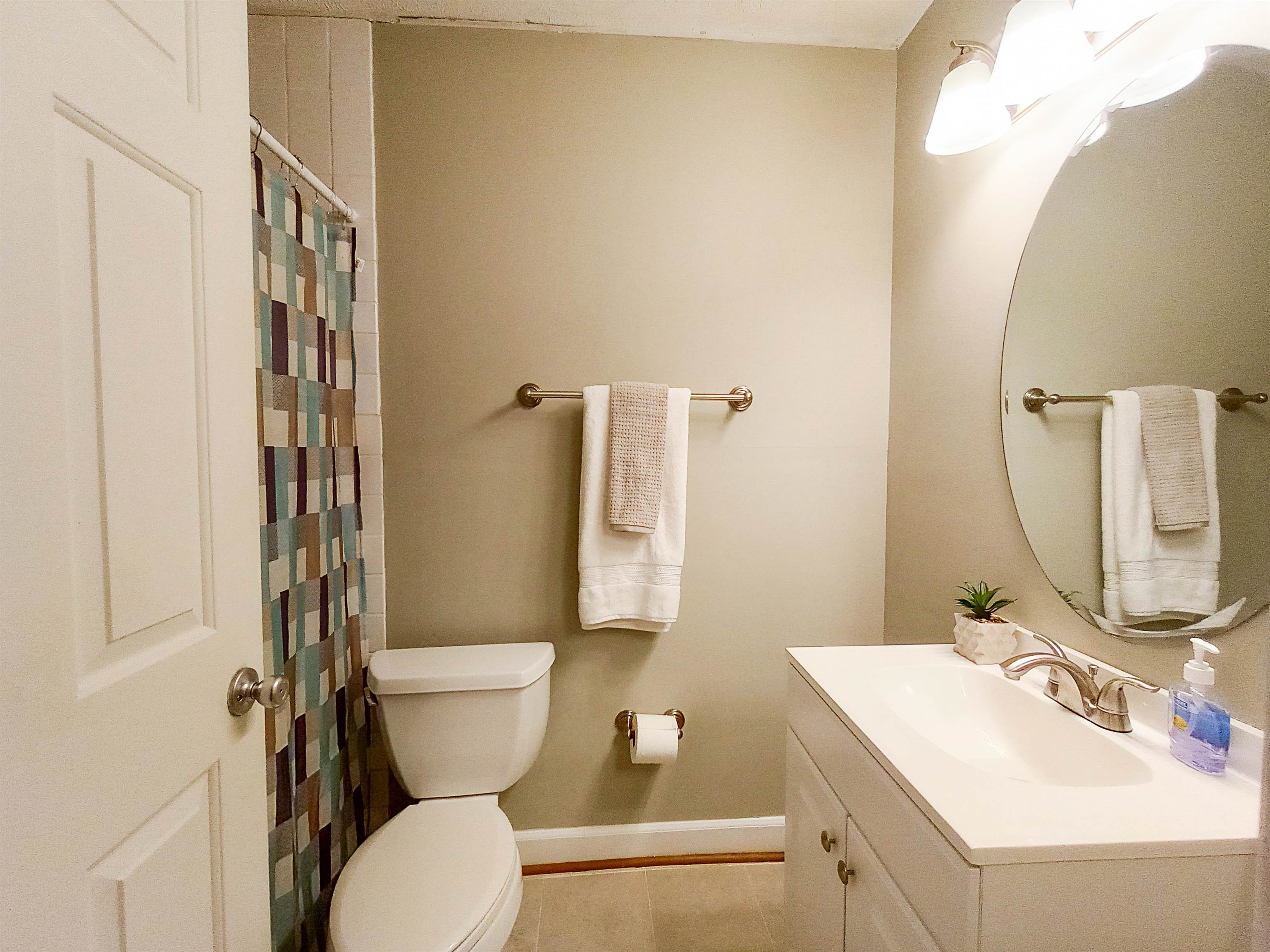 124 Forest Springs Dr
