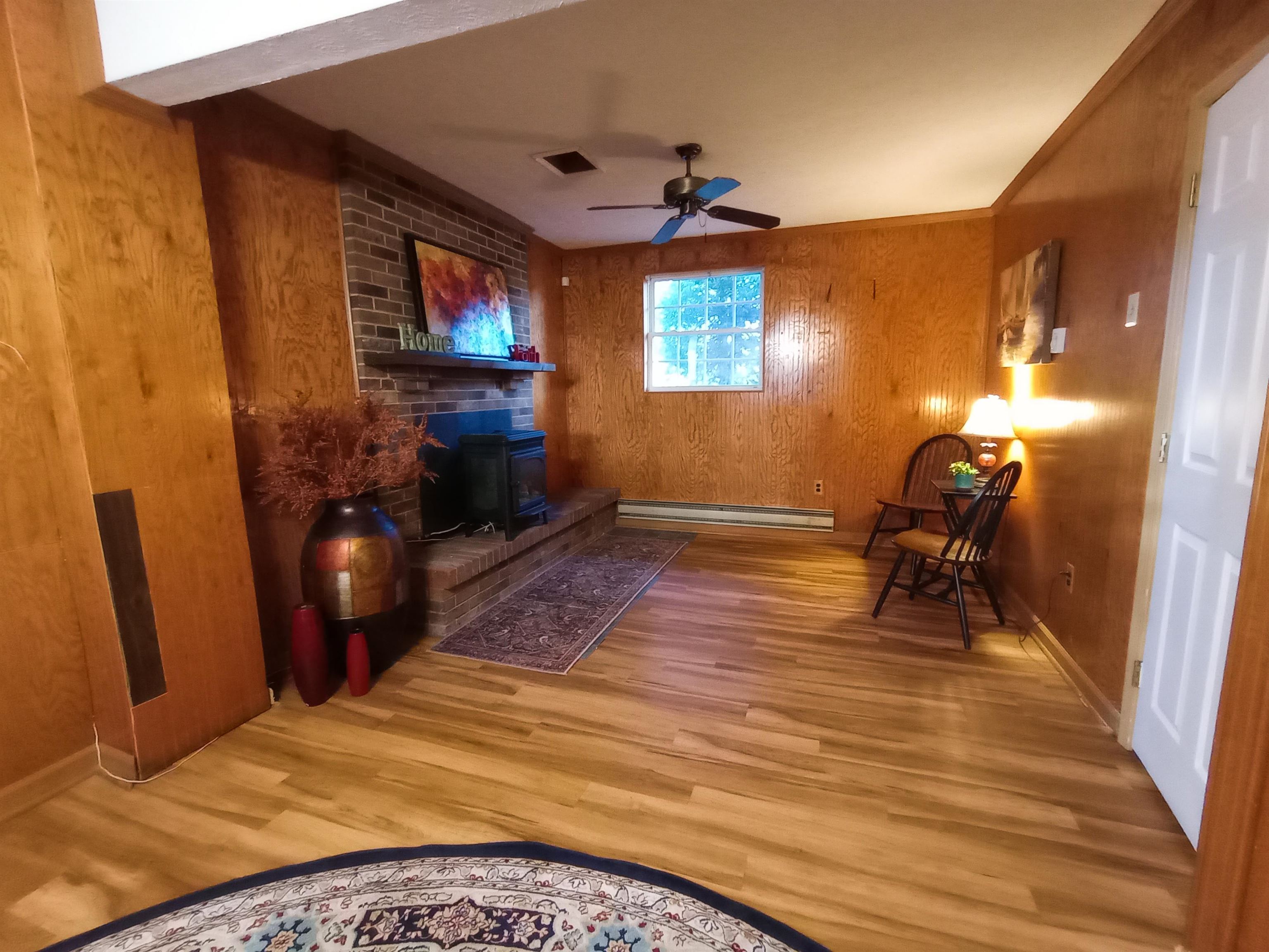 124 Forest Springs Dr