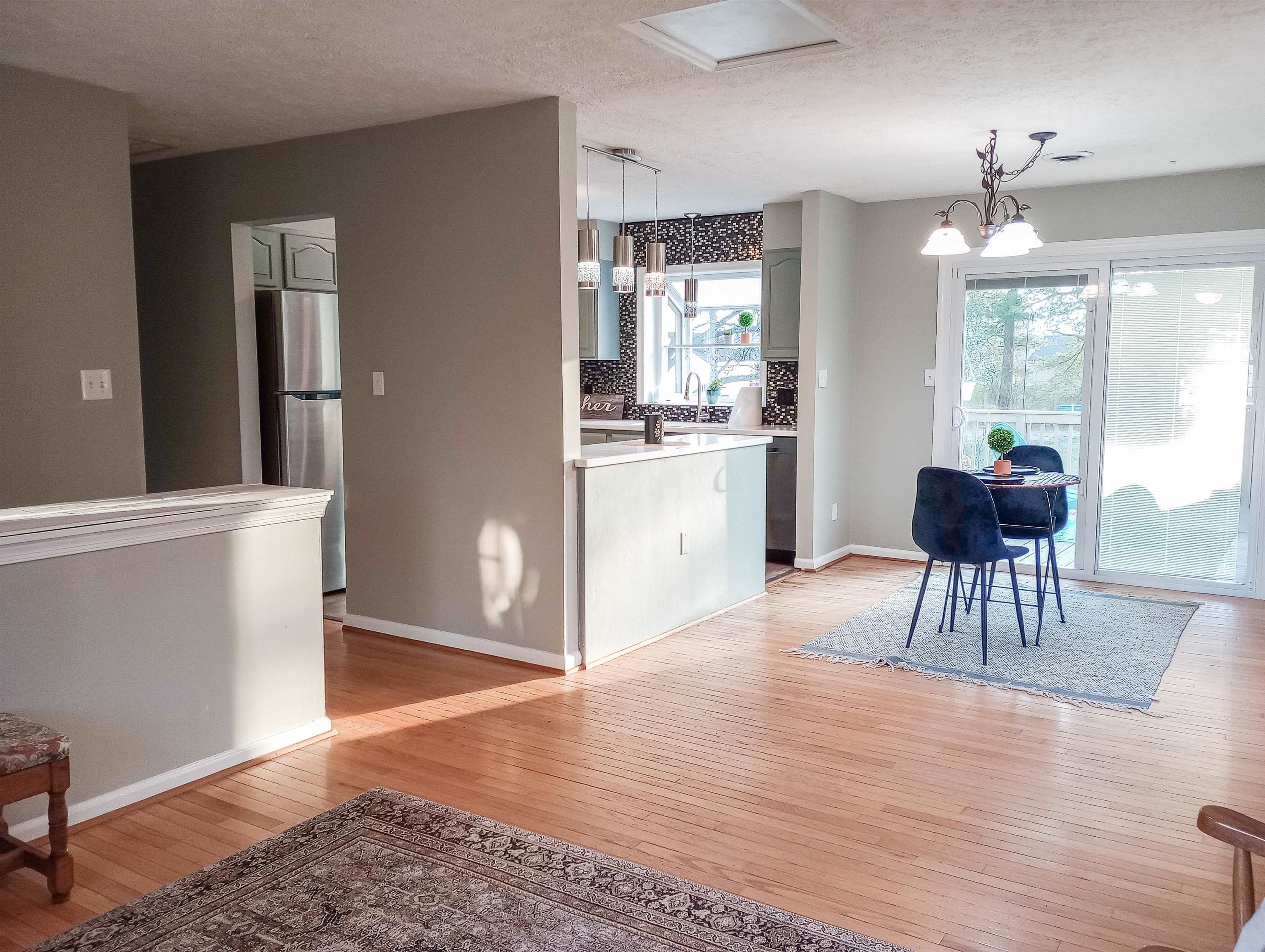 124 Forest Springs Dr