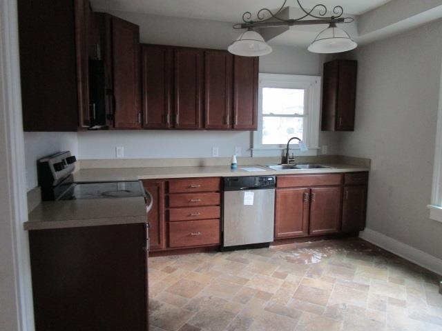 126 Thompson St