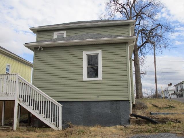 126 Thompson St