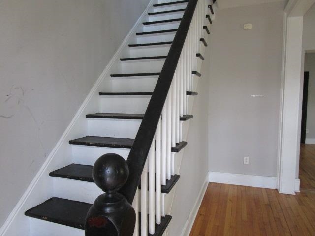 126 Thompson St
