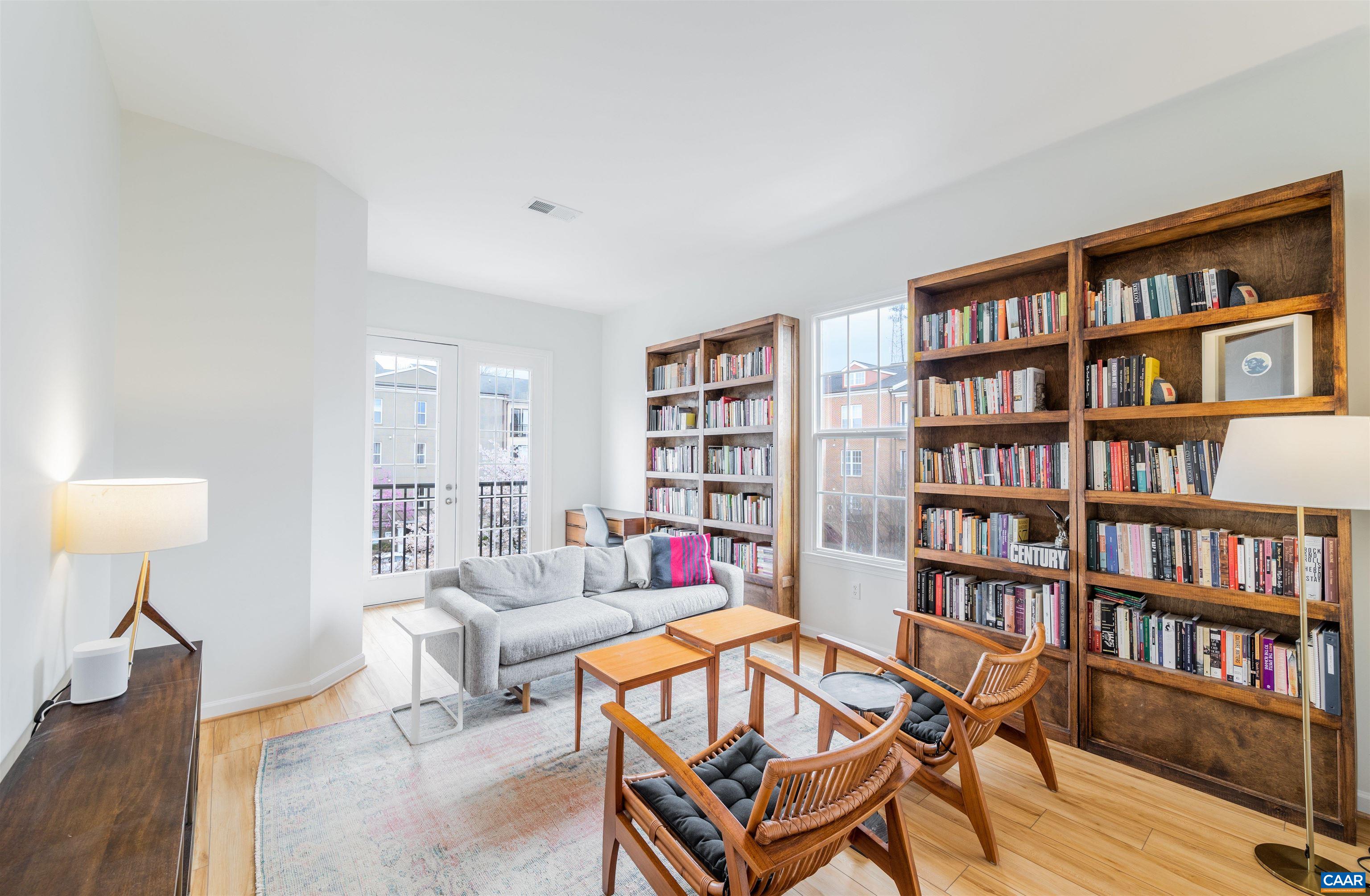 This beautifully UPDATED and FRESHLY PAINTED 1 bed 1 bath, TOP FLOOR WALKER SQUARE CONDO features a NEWER HOT WATER HEATER (2020), gorgeous light-reflecting LUXURY VINYL FLOORS (2021), updated light fixtures, an inviting JULIET BALCONY with PARK VIEWS, soaring 10' ceilings, and IN-UNIT LAUNDRY! Prepare meals in the SPACIOUS KITCHEN and dine with friends in the DEDICATED DINING NOOK! Enjoy the conveniently-located neighborhood AMENITIES such as POOL, FITNESS CENTER, and CLUBHOUSE as well as the UNBEATABLE CONVENIENCE of living within walking distance from UVA/hospital, UVA's Central Grounds/The Corner, and the Downtown Mall! Open House Sun 4/2 12-2PM!