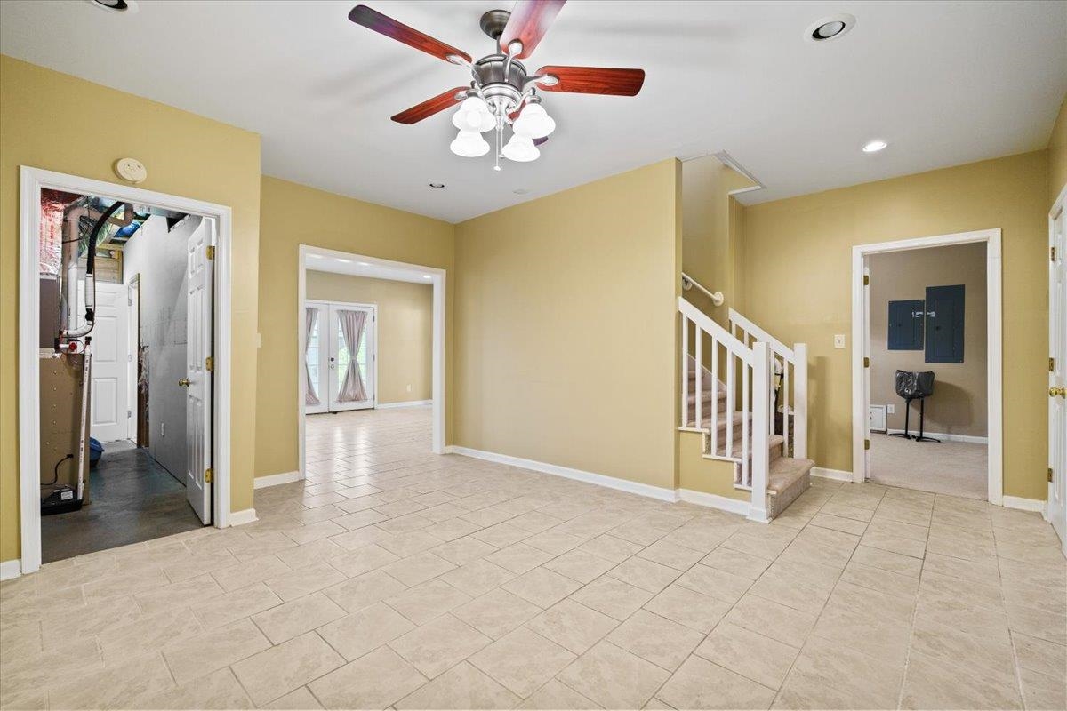 104 Shawn Cir