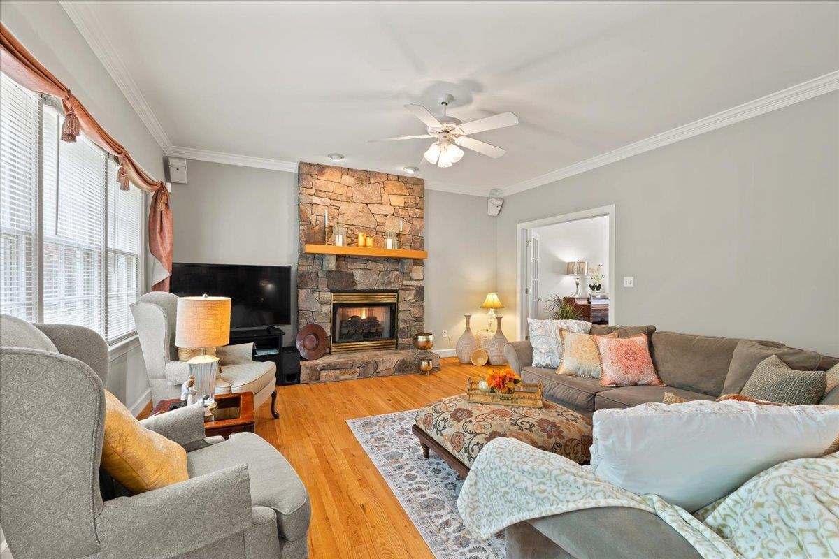 505 Pelham Dr