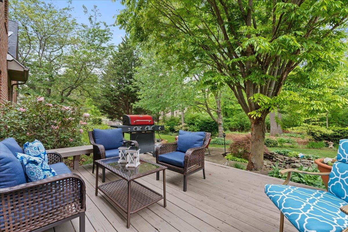505 Pelham Dr