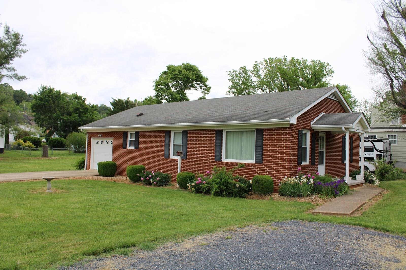 1400 Springhill Rd