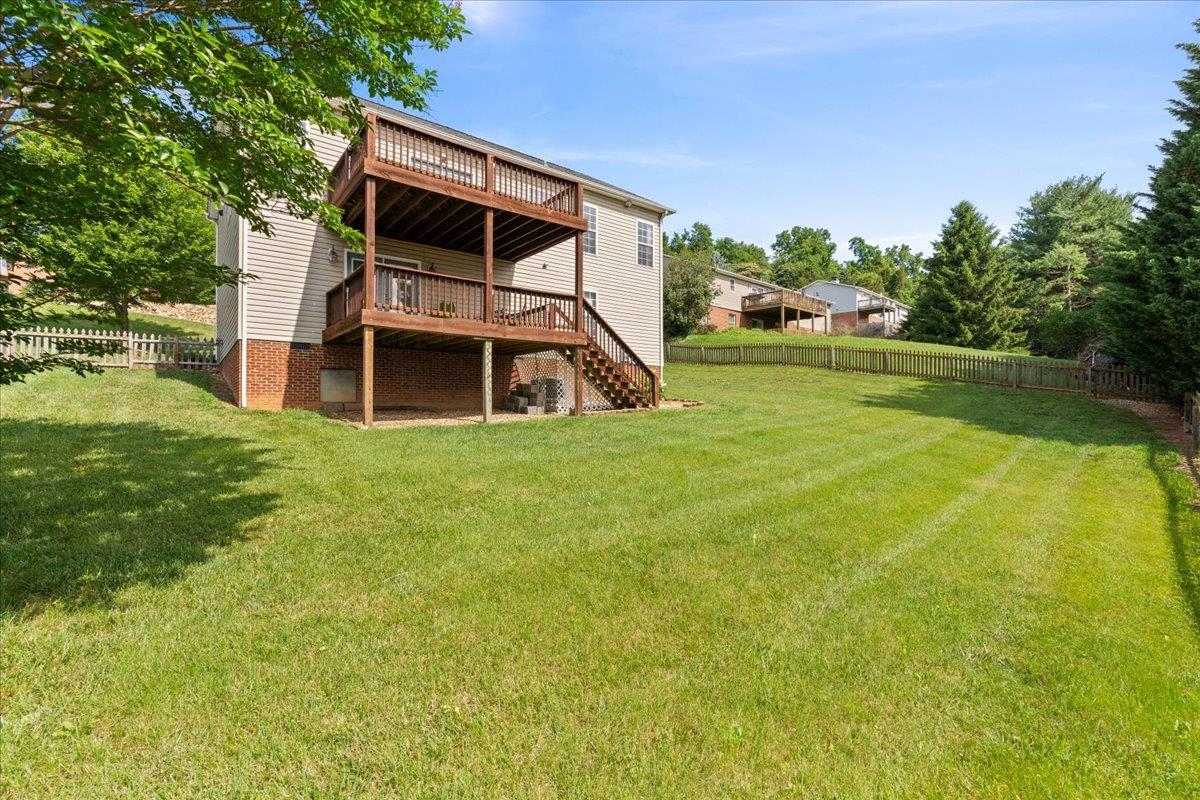 155 Valley View Ave