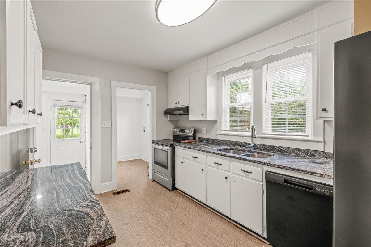 544 Battlefield Rd