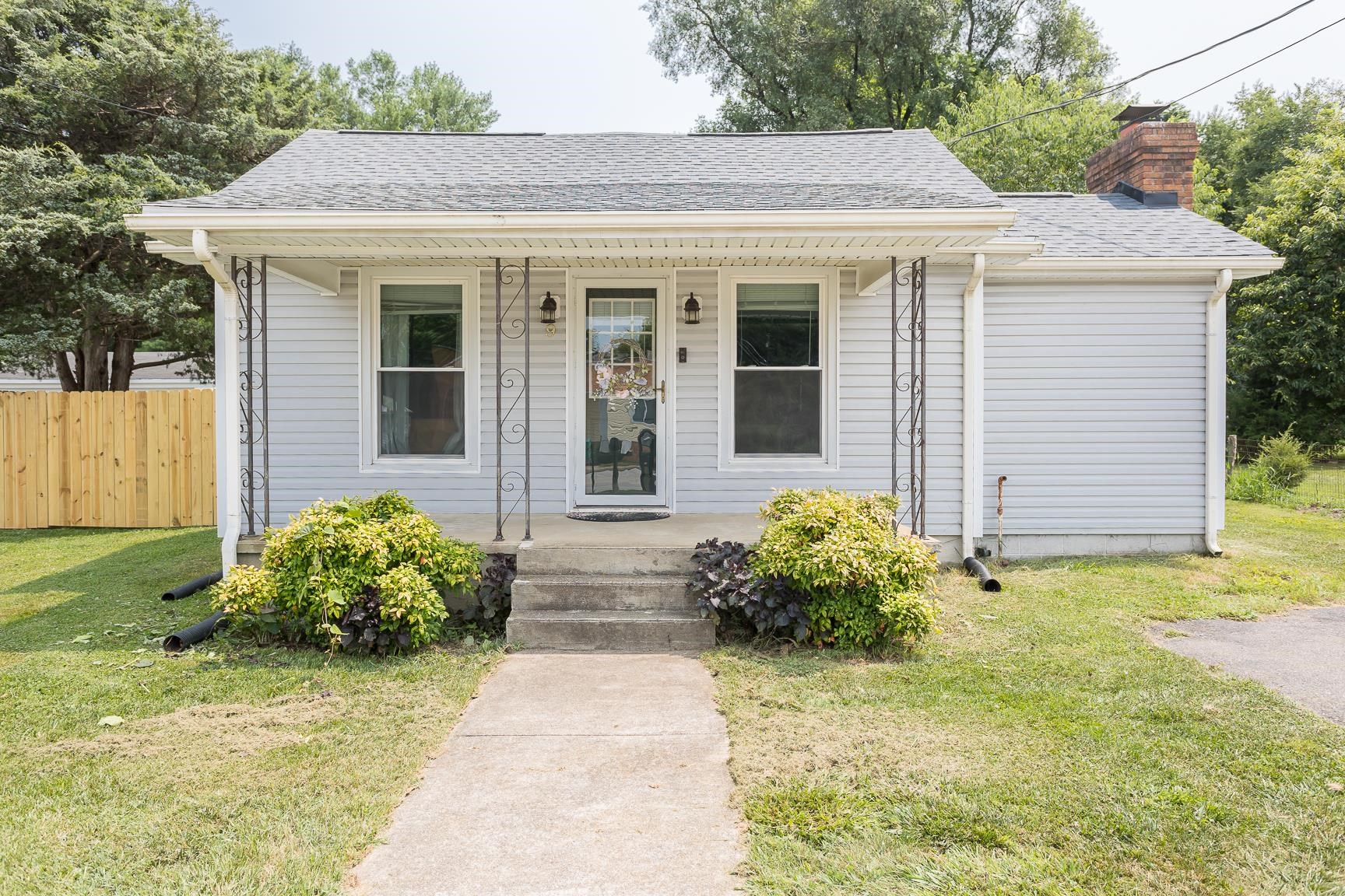 9 Bradley Ln