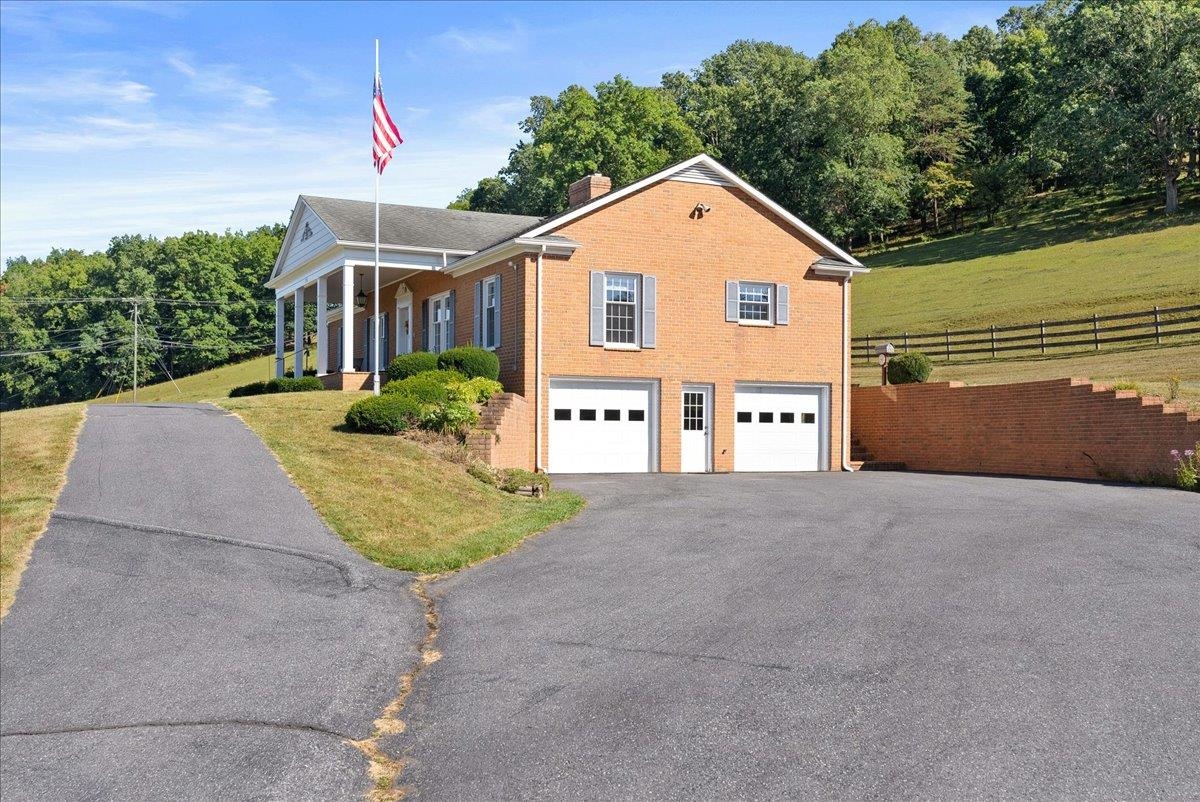 3538 Churchville Ave
