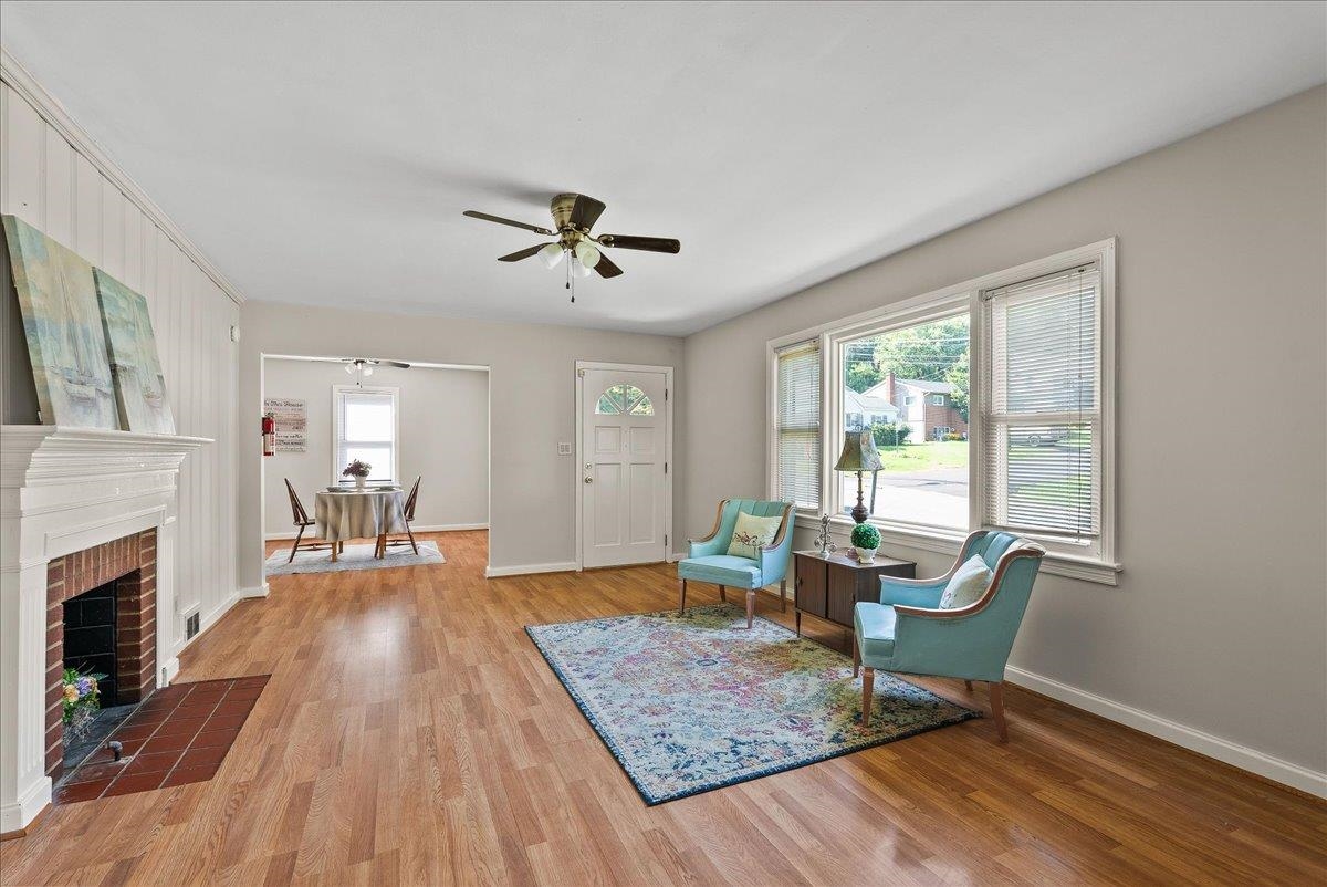 727 Cherry Hill Dr
