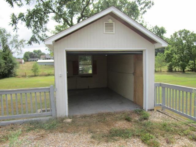 182 Draft Ave