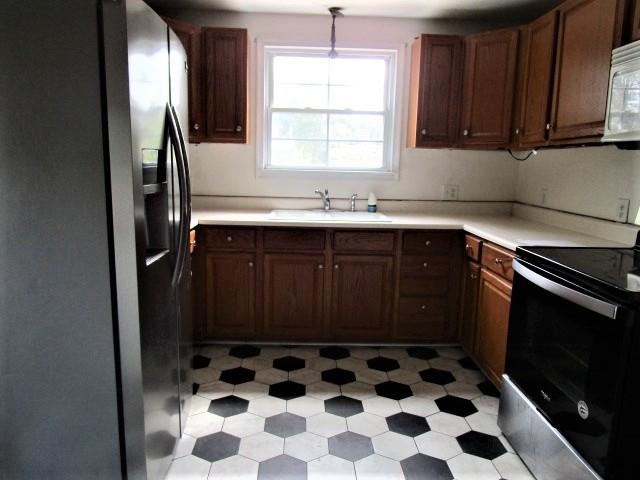 182 Draft Ave