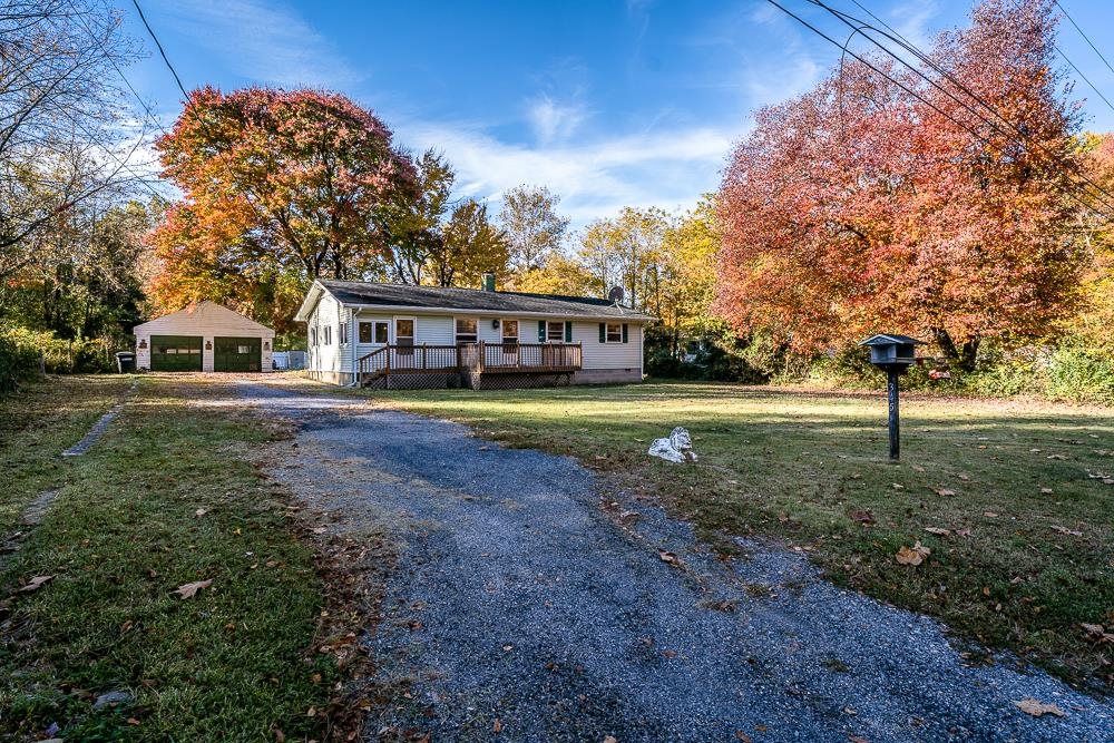 345 Lake Dr