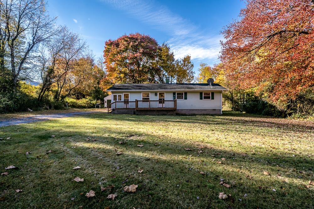 345 Lake Dr
