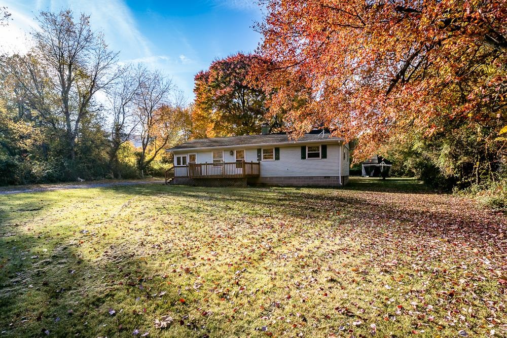 345 Lake Dr