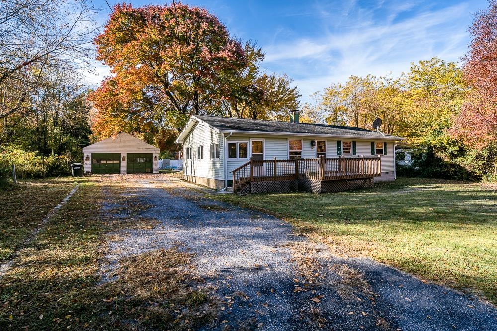 345 Lake Dr
