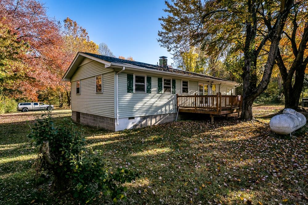 345 Lake Dr