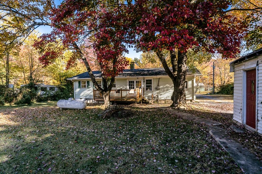 345 Lake Dr