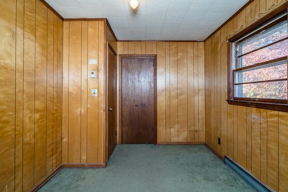 345 Lake Dr