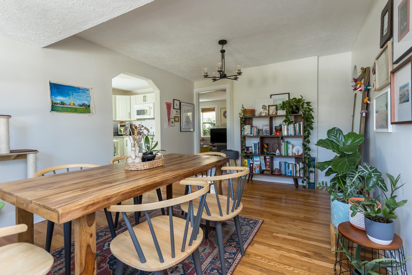 323 Grubert Ave