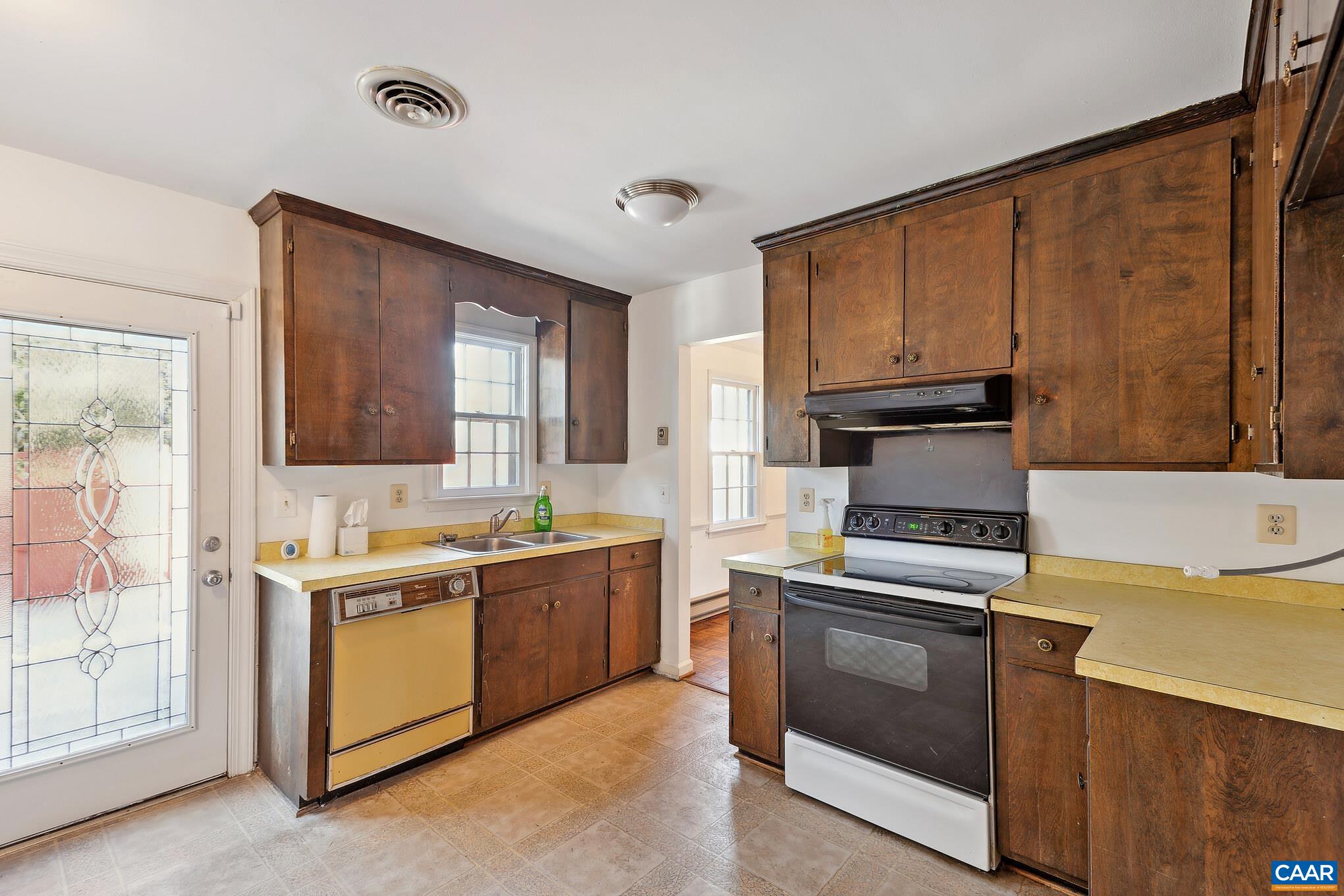 Beautiful home located in the Hollymead subdivision. Large corner lot waiting for it's new owner to make this home theirs, by applying their own personal upgrades and touch.