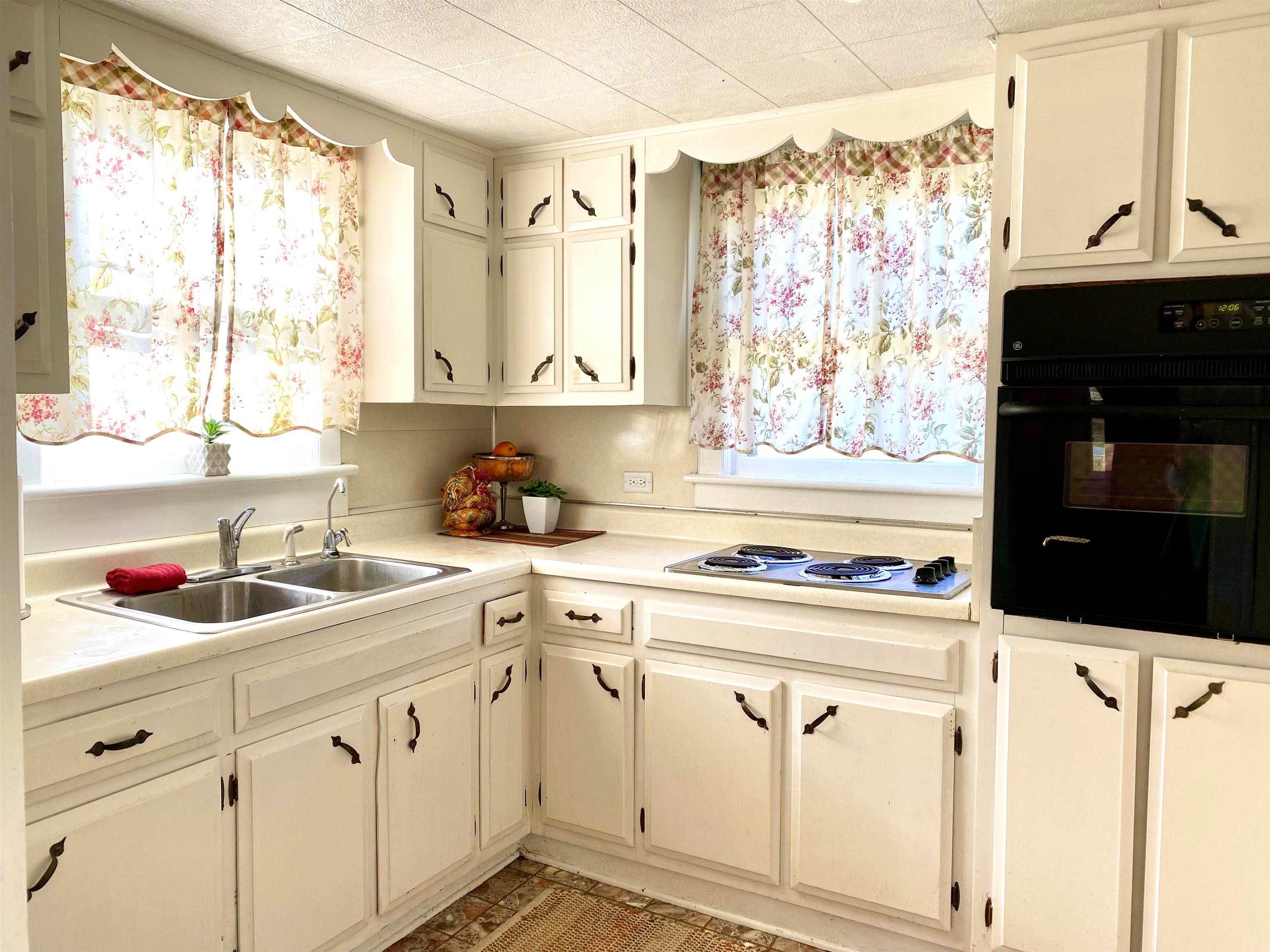 4623 Lee Jackson Hwy