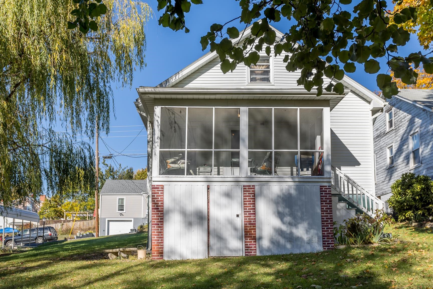 1910 First St