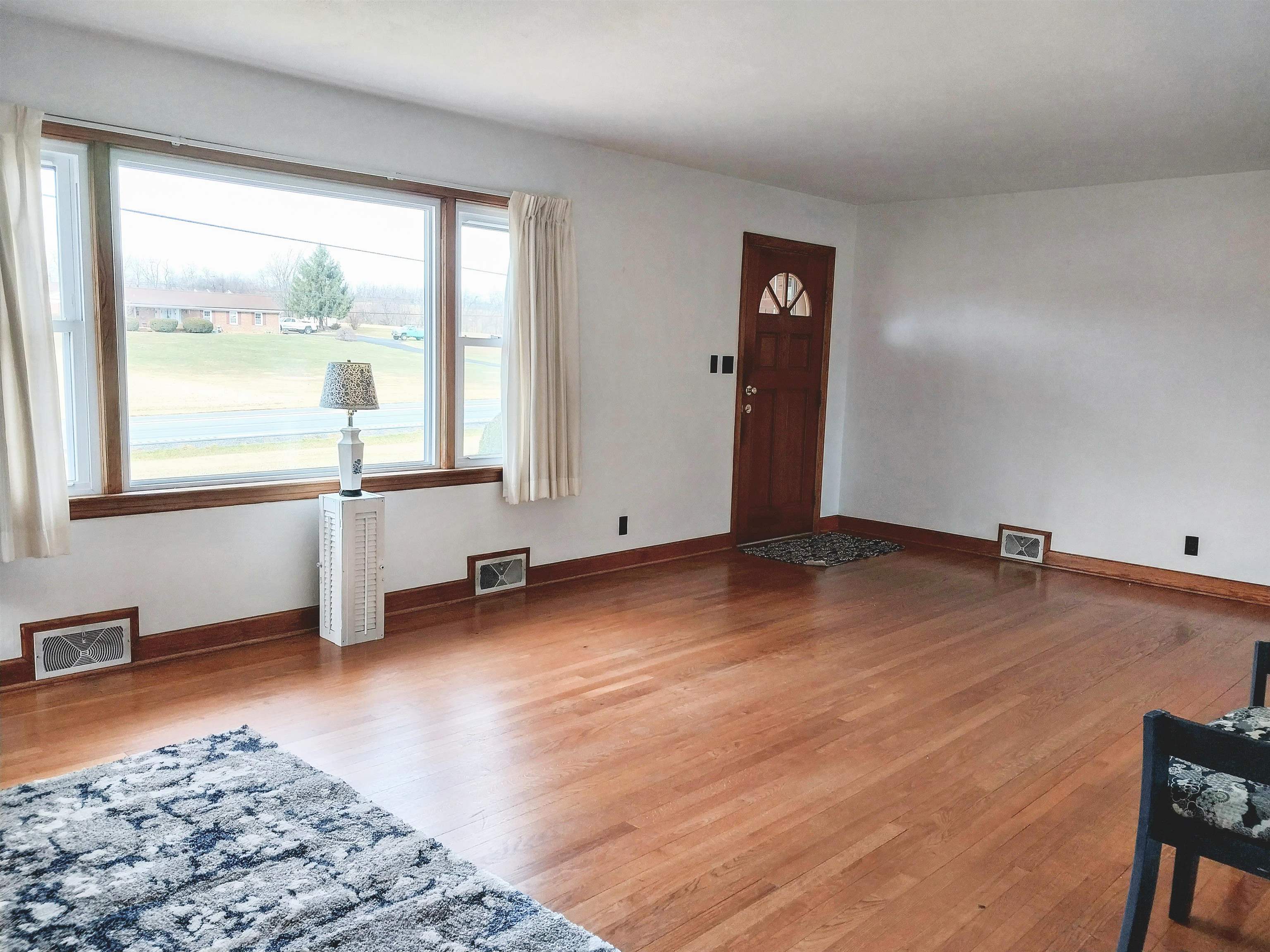 5294 Lee Jackson Hwy