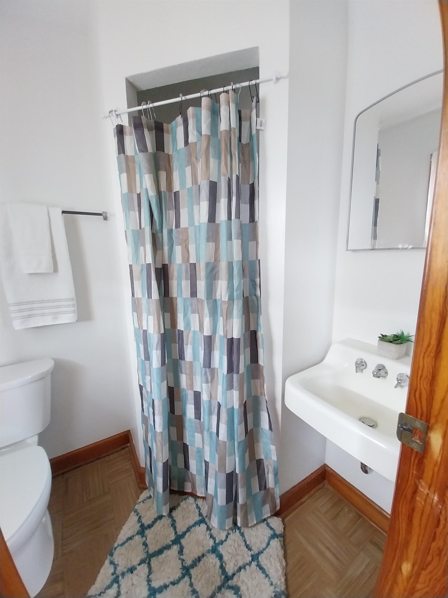 5294 Lee Jackson Hwy