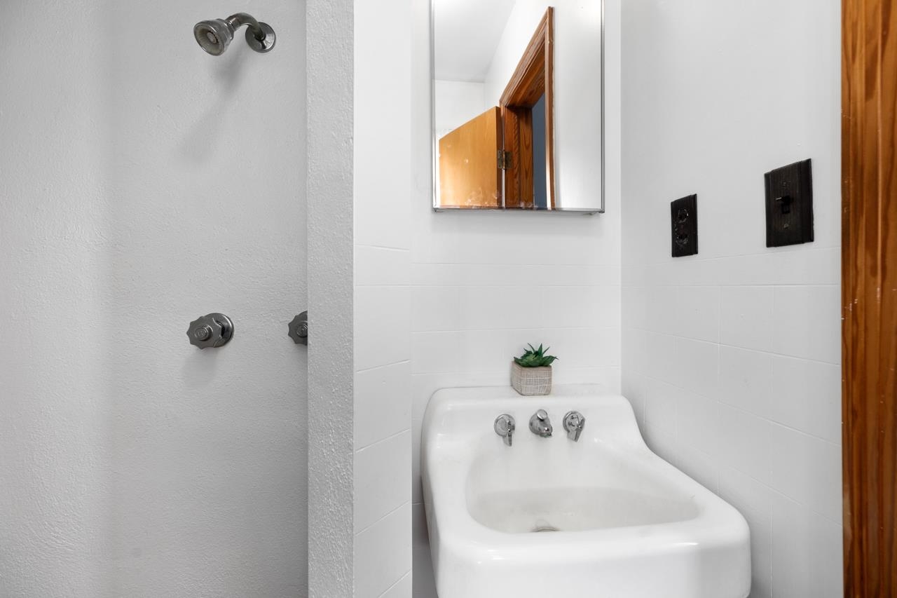 5294 Lee Jackson Hwy